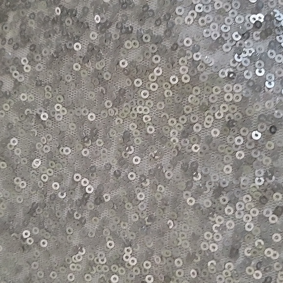 Taylor & Suede Sequin top - Picture 4 of 4